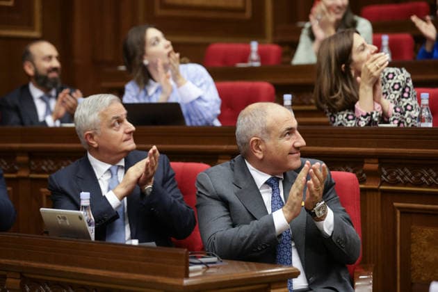 ARMENIA, YEREVAN - SEPTEMBER 16, 2026: Armenia s Prime Minister Nikol Pashinyan (R) attends the second session of the Armenian National Assembly of the 9th convocation. Alexander Patrin TASS  97821146