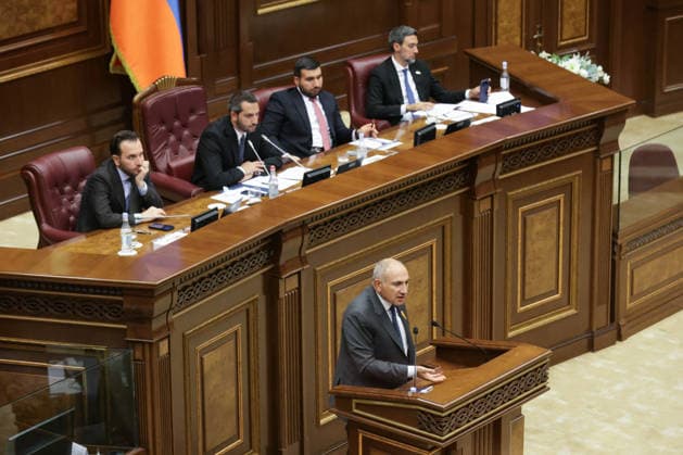 ARMENIA, YEREVAN - SEPTEMBER 16, 2026: Armenia s Prime Minister Nikol Pashinyan (foreground) addresses the Armenian Parliament during the second session of its 9th convocation Yerevan Armenia  - ZUMAt113 20260916_zaa_t113_505 Copyright: xAlexanderxPatrinx