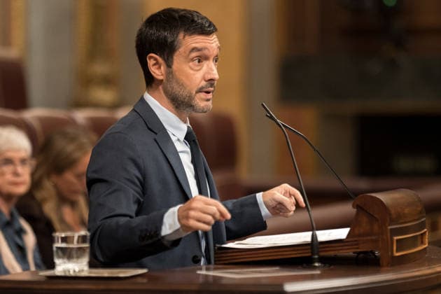The Government Once Again Faces Questions from Congress Regarding the Crisis in Ceuta Pablo Bustinduy, Minister of Social Rights, Consumer Affairs, and the 2030 Agenda, during a plenary session in the Congress of Deputies on September 16, 2026, in Madrid, Spain. The migration crisis that Ceuta has been experiencing since last July is once again the focus of the opposition’s questions to the government during the question period, with inquiries such as what the plans are for the autonomous city and whether the government believes that Spain’s international image has been tarnished by the irregular entry of migrants. September 16 SEPTEMBER 2026 Diego Radamé Madrid, Spain  Copyright: xDiegoxRadamÃ sx 7779475