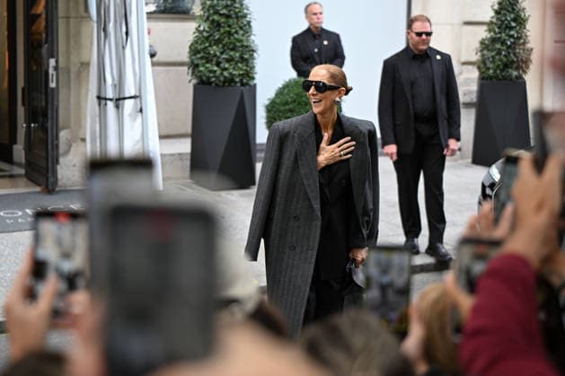 September 16, 2026: Celine Dion leaves the Royal Monceau. Celine Dion spent time with fans before heading to the venue, the Royal Monceau hotel in Paris, France. 459726 September 16, 2026 Paris, France  Copyright: xL.Urmanx xStarfacex STAR_459726_007