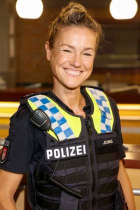 ABB HAFENKANTE Rhea Harder Vennewald, actress in a police uniform, at a photo shoot marking the start of the 20th anniversary season and the 500th episode of the ZDF TV series *Notruf Hafenkante* on the original set of PK 21 at Studio Hamburg on September 16, 2002026 in Hamburg