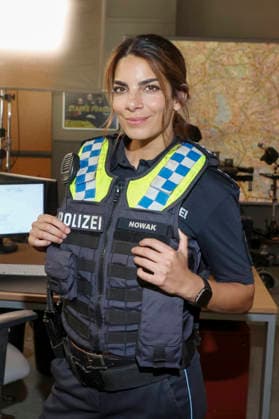 ABB HAFENKANTE Lilli Hollunder, actress in a police uniform, at a photo op marking the premiere of the 20th anniversary season and the 500th episode of the ZDF TV series *Notruf Hafenkante* on the original set of PK 21 at Studio Hamburg on September 16, 2026 in Hamburg