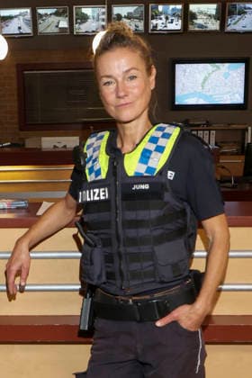 ABB HAFENKANTE Rhea Harder Vennewald, actress in a police uniform, at a photo shoot to mark the start of the 20th anniversary season and the 500th episode of the ZDF TV series *Notruf Hafenkante* on the original set of PK 21 at Studio Hamburg on September 16, 2002026 in Hamburg