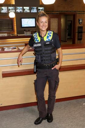 ABB HAFENKANTE Rhea Harder Vennewald, actress in a police uniform, at a photo shoot to mark the start of the 20th anniversary season and the 500th episode of the ZDF TV series *Notruf Hafenkante* on the original set of PK 21 at Studio Hamburg on September 16, 2002026 in Hamburg