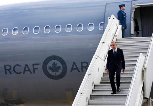 September 16, 2026, Manchester, United Kingdom: Prime Minister Mark Carney arrives in Manchester, England, on Wednesday, Sept. 16, 2026, en route to Liverpool, where he will meet with British Prime Minister Andy Burnham. Manchester United Kingdom  - ZUMAc35_ 20260916_zaf_c35_086 Copyright: xJustinxTangx