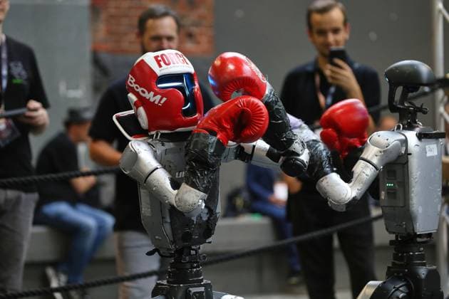 Berlin, Germany, September 16, 2026 BIG BANG KI Festival: An AI robot at a boxing match to entertain visitors Copyright: xdtsxNachrichtenagenturx dts_134973