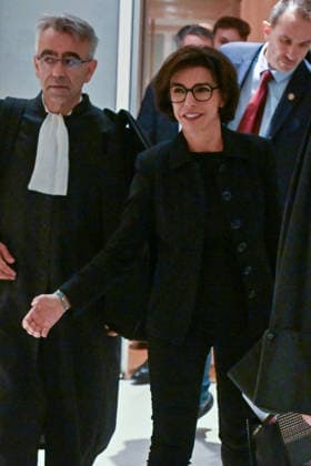 Rachida Dati, who received 900,000 euros in fees from Renault Nissan, appeared before the Paris Criminal Court in a trial for corruption and influence peddling in Paris, France, on September 16, 2026. Six afternoons of hearings are scheduled, through September 28, to allow her to explain the 900,000-euro legal fees paid by Renault Nissan between 2010 and 2012, while she was a Member of the European Parliament. Christian Liewig Bestimage Rachida Dati, who received 900,000 euros in fees from Renault Nissan, is appearing before the Paris Criminal Court for a trial on charges of corruption and influence peddling in Paris, France, on September 16, 2026. Six afternoon hearings are scheduled, running through September 28, to allow her to explain  Copyright: xChristianxLiewigx xBestimagexChristianxLiewigx xBestimagex