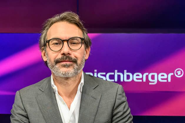 Pictured, from left: Rene Pfister, *Der Spiegel*, GER, Berlin, studio, guest on *Maischberger*, political talk show, TV, program, with host Sandra Maischberger, *Das Erste*, filmed at Studio 20 in Adlershof, September 16, 2026, Copyright: HMBxMedia UwexKoch