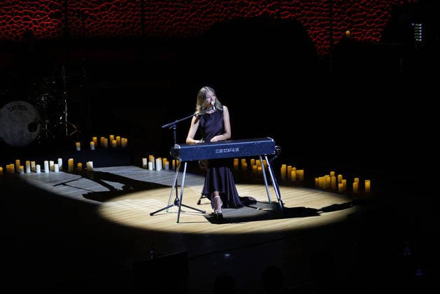 Leony, the singer, at her exclusive concert at the Elbphilharmonie on September 16, 2026, in Hamburg. Singer-songwriter Leony performs at her exclusive concert at the Elbphilharmonie on September 16, 2026 in Hamburg, Germany Leony’s exclusive concert at the Elbphilharmonie in Hamburg