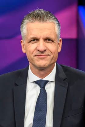 Pictured, from left: Thorsten Frei, CDU Union parliamentary group leader, GER, Berlin, studio, guest on *Maischberger*, political talk show, TV, program, with host Sandra Maischberger, Das Erste, from Adlershof, Studio 20, September 16, 2026, Copyright: HMBxMedia UwexKoch