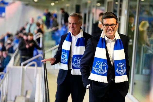 September 16, 2026, Liverpool, United Kingdom: British Prime Minister Andy Burnham and Prime Minister Mark Carney take their seats before a soccer game between Everton F.C. and Wolverhampton Wanderers F.C. at Hill Dickinson Stadium in Liverpool, England, on Wednesday, Sept. 16, 2026. Liverpool United Kingdom  - ZUMAc35_ 20260916_zaf_c35_138 Copyright: xJustinxTangx