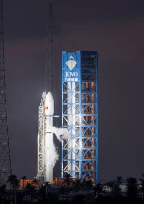 WENCHANG, CHINA - SEPTEMBER 17: The Long March 12 Y9 carrier rocket stands by at the Commercial Aerospace No. 2 launch pad on September 17, 2026 in Wenchang, Hainan Province of China.  Copyright: xVCGx 111667406747