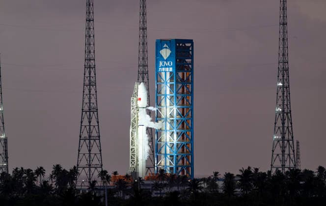 WENCHANG, CHINA - SEPTEMBER 17: The Long March 12 Y9 carrier rocket stands ready at the Shangfa No. 2 launch pad on September 17, 2026 in Wenchang, Hainan Province of China.  Copyright: xVCGx 111667406748