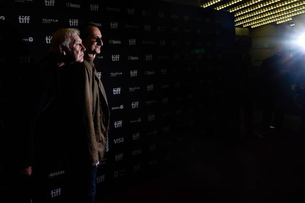 September 16, 2026, Toronto, On, CAN: Geddy Lee, right, and Alex Lifeson arrive on the red carpet to promote the film Neil Peart: No one s Disciple at the Toronto International Film Festival, in Toronto, on Wednesday, Sept.16, 2026. Toronto CAN  - ZUMAc35_ 20260916_zaf_c35_230 Copyright: xChrisxYoungx