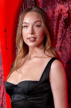 NEW YORK, NY - SEPTEMBER 16: Ella Beatty at Netflix s Monster: The Lizzie Borden Story New York premiere on September 16, 2026 in New York City. Credit: AdMedia New York City USA  - ZUMAa123 20260916_zaa_a123_134 Copyright: xCamaraxPorterx