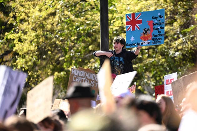 STUDENTS PROTEST HANSON, Protesters gather during a Students Say No To Hanson nationwide rally, Melbourne, Thursday, September 17, 2026. ( NO ARCHIVING MELBOURNE VICTORIA Australia  Copyright: xJAMESxROSSx 20260917178368388103