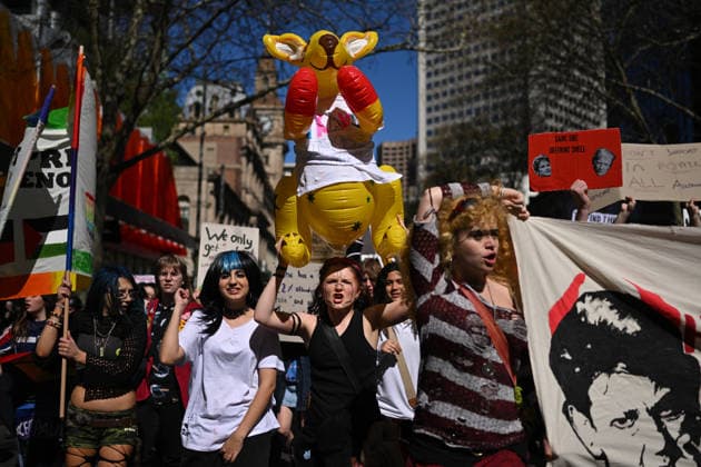 STUDENTS PROTEST HANSON, Protesters march during a Students Say No To Hanson nationwide rally, Melbourne, Thursday, September 17, 2026. ( NO ARCHIVING MELBOURNE VICTORIA Australia  Copyright: xJAMESxROSSx 20260917191395555704
