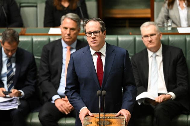 QUESTION TIME, Australian Veterans™ Affairs Minister Matt Keogh speaks during Question Time in the House of Representatives at Parliament House in Canberra, Thursday, September 17, 2026. ( NO ARCHIVING CANBERRA AUSTRALIAN CAPITAL TERRITORY Australia  Copyright: xLUKASxCOCHx 20260917185596266478