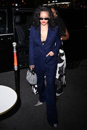 Rihanna arrives at the Cesar Paris restaurant after Céline Dion’s concert on September 16, 2026. Gedeon Taieb, Bestimage. Rihanna arrives at the Cesar Paris restaurant after Céline Dion’s concert on September 16, 2026. Paris, France  Copyright: xGedeonxTaiebx xBestimagexGedeonxTaiebx xBestimagex