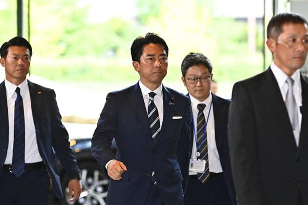 Japan’s ruling LDP reshuffles leadership ahead of Cabinet reshuffle TOKYO, JAPAN - SEPTEMBER 17 : Japanese Defense Minister Shinjiro Koizumi (C) arrives at the Prime Minister’s Office for an extraordinary Cabinet meeting ahead of Prime Minister Sanae Takaichi’s planned government reshuffle in Tokyo, Japan, September 17, 2026. David Mareuil Anadolu Tokyo Japan. Editorial use only. Please get in touch for any other usage.  Copyright: x2026xAnadoluxDavidxMareuilx