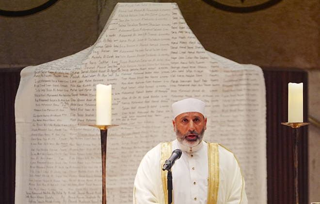 Giant shroud with names of 20,000 Palestinian children displayed in New York NEW YORK, UNITED STATES - SEPTEMBER 16: People attend the commemoration event where a giant shroud, approximately 110 meters long and bearing handwritten names of more than 20,000 children, is displayed at United Nation (UN) Church Center in New York, United States on September 16, 2026. Selcuk Acar Anadolu New York United States. Editorial use only. Please get in touch for any other usage.  Copyright: x2026xAnadoluxSelcukxAcarx