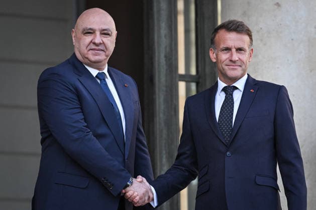 Emmanuel Macron welcomes Joseph Aoun at the Elysee FA French President Emmanuel Macron welcomes President of the Lebanese Republic Joseph Aoun at the Elysee Palace in Paris on September 17, 2026. Photo by Firas Abdullah ABACAPRESS.COM Paris Ile-de-France France  Copyright: xAbdullahxFiras ABACAx