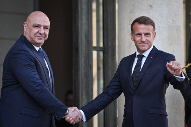 Emmanuel Macron welcomes Joseph Aoun at the Elysee FA French President Emmanuel Macron welcomes President of the Lebanese Republic Joseph Aoun at the Elysee Palace in Paris on September 17, 2026. Photo by Firas Abdullah ABACAPRESS.COM Paris Ile-de-France France  Copyright: xAbdullahxFiras ABACAx