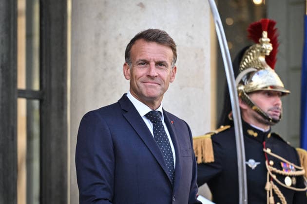 Emmanuel Macron welcomes Joseph Aoun at the Elysee FA French President Emmanuel Macron arrives to welcome President of the Lebanese Republic Joseph Aoun at the Elysee Palace in Paris on September 17, 2026. Photo by Firas Abdullah ABACAPRESS.COM Paris Ile-de-France France  Copyright: xAbdullahxFiras ABACAx