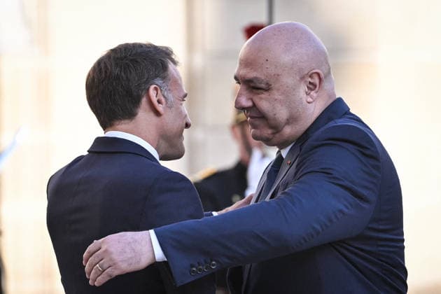 Emmanuel Macron welcomes Joseph Aoun at the Elysee FA French President Emmanuel Macron welcomes President of the Lebanese Republic Joseph Aoun at the Elysee Palace in Paris on September 17, 2026. Photo by Firas Abdullah ABACAPRESS.COM Paris Ile-de-France France  Copyright: xAbdullahxFiras ABACAx