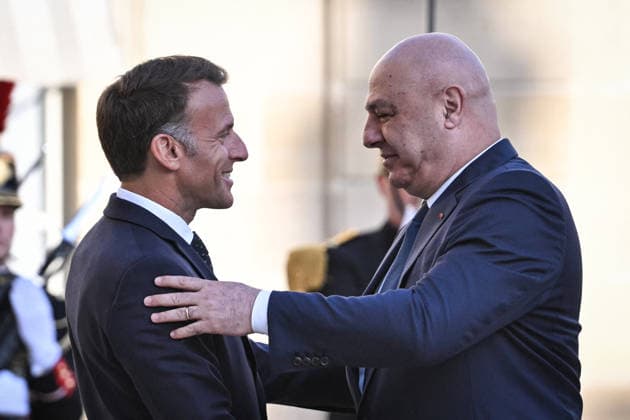 Emmanuel Macron welcomes Joseph Aoun at the Elysee FA French President Emmanuel Macron welcomes President of the Lebanese Republic Joseph Aoun at the Elysee Palace in Paris on September 17, 2026. Photo by Firas Abdullah ABACAPRESS.COM Paris Ile-de-France France  Copyright: xAbdullahxFiras ABACAx