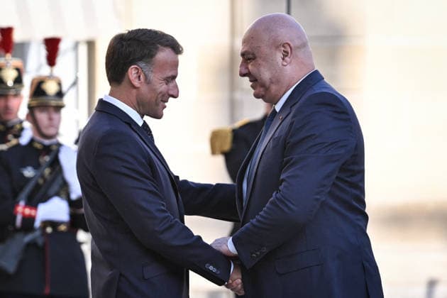 Emmanuel Macron welcomes Joseph Aoun at the Elysee FA French President Emmanuel Macron welcomes President of the Lebanese Republic Joseph Aoun at the Elysee Palace in Paris on September 17, 2026. Photo by Firas Abdullah ABACAPRESS.COM Paris Ile-de-France France  Copyright: xAbdullahxFiras ABACAx
