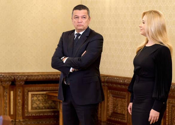 President Dan Talks With Parties to Name a New Prime Minister - PSD, Bucharest, Romania Bucharest, Romania. 17th Sep, 2026: Social Democratic Party (PSD) leader Sorin Grindeanu (L) waits for Romanian President Nicusor Dan to arrive during consultations at Cotroceni Palace. Consultations are held to appoint a new prime minister, 135 days after the Bolojan government was dismissed in a no‘confidence vote. Bucharest Romania Copyright: xLucianxAlecux