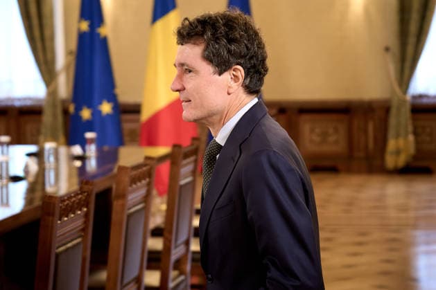 President Dan Talks With Parties to Name a New Prime Minister - PSD, Bucharest, Romania Bucharest, Romania. 17th Sep, 2026: Romanian President Nicusor Dan meets the Social Democratic Party (PSD) delegation during consultations at Cotroceni Palace. Consultations are held to appoint a new prime minister, 135 days after the Bolojan government was dismissed in a no‘confidence vote. Bucharest Romania Copyright: xLucianxAlecux
