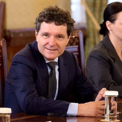 President Dan Talks With Parties to Name a New Prime Minister - PSD, Bucharest, Romania Bucharest, Romania. 17th Sep, 2026: Romanian President Nicusor Dan meets the Social Democratic Party (PSD) delegation during consultations at Cotroceni Palace. Consultations are held to appoint a new prime minister, 135 days after the Bolojan government was dismissed in a no‘confidence vote. Bucharest Romania Copyright: xLucianxAlecux