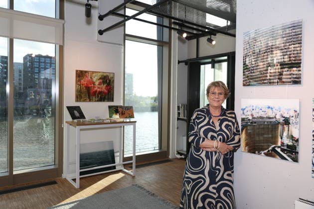 Gallery owner Livia Lisboa opens her photography gallery in Hamburg s HafenCity, Hamburg, September 16, 2026