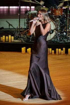 ABB LEONY: German pop singer Leony performing at a concert in the main hall of the Elbphilharmonie during the E On New Energy Experience on September 16, 2026, in Hamburg