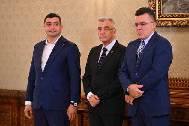 President of Romania Nicusor Dan invites political parties at Cotroceni Palace BUCHAREST, ROMANIA - SEPTEMBER 17: Leader of Alliance of Uniting Romanians (AUR) George Simion (L) along with party members arrives to meet Romanian President Nicusor Dan (not seen) after his invitation for consultations regarding the appointment of the Prime Minister of Romania, at Cotroceni Palace, Bucharest, Romania on September 17, 2026. Alex Nicodim Anadolu Bucharest Romania. Editorial use only. Please get in touch for any other usage.  Copyright: x2026xAnadoluxAlexxNicodimx