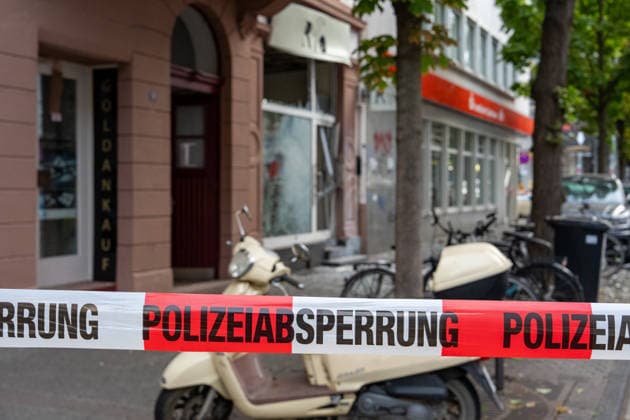 Two Explosions Rock Frankfurt; Stores Severely Damaged; Series