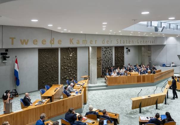THE HAGUE - Prime Minister Rob Jetten speaks with Jesse Klaver (PRO) at the interruption microphone during the second day of the General Political Debates. The House of Representatives is discussing the budget presented by the cabinet on Prinsjesdag. REMKO DE WAAL ANP netherlands out - belgium out  Copyright: xx x568935842x originalFilename: 568935842