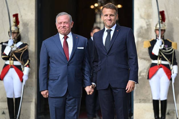 President Macron Welcomes King Abdullah II Of Jordan At Hotel Des Invalides - Paris Jordan’s King Abdullah II is welcomed by French President Emmanuel Macron at the Hôtel des Invalides in Paris, France, on September 17, 2026, ahead of a meeting focused on Lebanon’s sovereignty and security and support for the Lebanese Armed Forces. Photo by Jeanne Accorsini Pool ABACAPRESS.COM PARIS France  Copyright: xAccorsinixJeanne Pool ABACAx