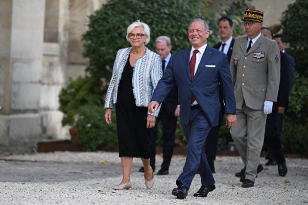 President Emmanuel Macron welcomes King Abdullah II of Jordan at the Hôtel des Invalides in Paris on September 17, 2026. Jeanne Accorsini, Bestimage. Jordan’s King Abdullah II is welcomed by French President Emmanuel Macron at the Hôtel des Invalides in Paris, France, on September 17, 2026, ahead of a meeting focused on Lebanon’s sovereignty and security and support for the Lebanese Armed Forces. Paris, France  Copyright: xJeannexAccorsinix xPoolx xBestimagexJeannexAccorsinix xPoolx xBestimagex