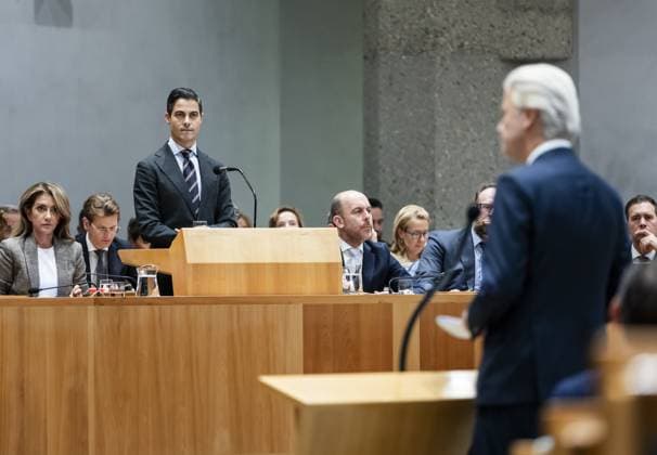 THE HAGUE - Prime Minister Rob Jetten in section K and Geert Wilders (PVV) at the interruption microphone on the second day of the General Political Debates. The House of Representatives is discussing the budget presented by the cabinet on Prinsjesdag. REMKO DE WAAL ANP netherlands out - belgium out  Copyright: xx x568943064x originalFilename: 568943064.jpg