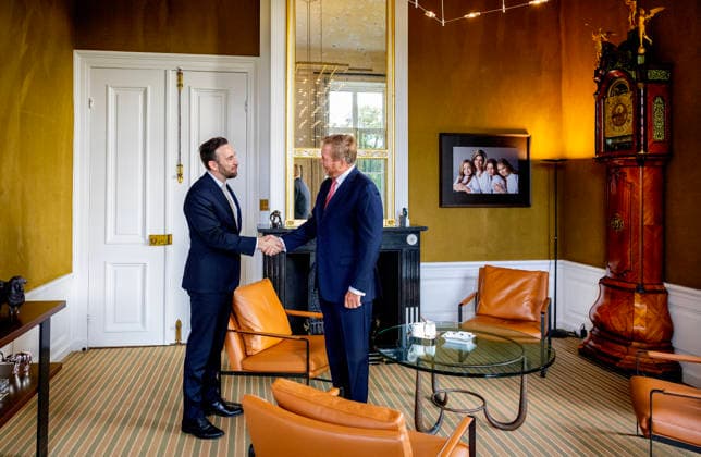 17-09-2026 Palace King Willem-Alexander during a meeting with Silvio P.A. Erkens MSc, staatssecretaris van Landbouw, Visserij, Voedselzekerheid en Natuur, at palace Huis ten Bosch in The Hague. Â  Copyright: xPPEx