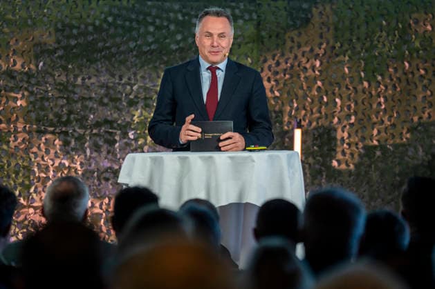 Army Summit 2026 Oslo 20260917 Minister of Defense Tore O. Sandvik opens the Army Summit at Akershus Fortress in Oslo. The Army and the Norwegian Atlantic Committee are organizing the Army Summit, which focuses on building European and Norwegian land defense. Photo: Heiko Junge, NTB, Oslo Norway p1px8g7zE50 EDITORIAL USE ONLY Ref BNC POLp1px8g7zE50 jpg  Copyright: xHeikoxJungex xNTBx