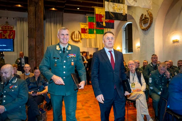 Army Summit 2026 Oslo September 17, 2026 Chief of the Army, Major General Lars S. Lervik and Minister of Defense Troe Sandvik arrive at the Army Summit at Akershus Fortress in Oslo. The Army and the Norwegian Atlantic Committee are organizing the Army Summit, which focuses on building European and Norwegian land defense. Photo: Heiko Junge, NTB, Oslo, Norway j21WTEiA  Copyright: xHeikoxJungex xNTBx