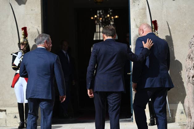 Emmanuel Macron, President of the French Republic; King Abdullah II of Jordan; Joseph Aoun, President of Lebanon. President Macron hosts the King of Jordan and Joseph Aoun, President of the Lebanese Republic, for a meeting at the Hôtel des Invalides in Paris, on September 17, 2026. The three leaders are working to strengthen Lebanon’s sovereignty and security, which are essential to the stability of the entire region. Together, they open a meeting of high-level military experts as part of the Aqaba Process, aimed at supporting the Lebanese Armed Forces, a pillar of the country’s sovereignty and indispensable for enabling the state to fully ensure the security of its territory and exercise the state’s monopoly on arms Jeanne Accorsini Pool  Copyright: xJeannexAccorsini Pool BestimagexJeannexAccorsini Pool Bestimagex