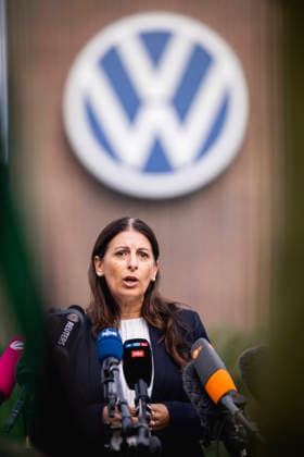 Daniela Cavallo, Chair of Volkswagen s European and Global Works Council (EKBR WKBR), photographed during a press conference in Wolfsburg on September 17, 2026. Photo taken on behalf of the Federal Ministry of Finance, Wolfsburg, Germany Copyright: xJulianexSonntag BMFx
