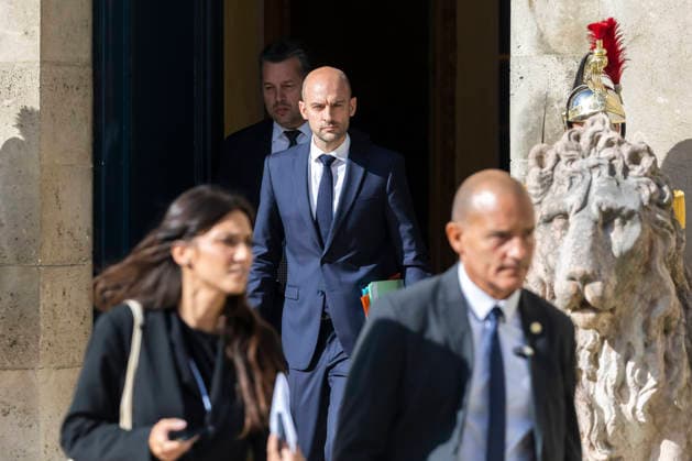 Paris, France September 17, 2026 - Meeting of the Aqaba process in support of the Lebanese armed forces at the Hotel des Invalides - Jean Noel Barrot POLITIQUE, ELYSEE, DIPLOMACIE, PAIX, LIBAN, PROCHE ORIENT, GEOPOLITIQUE  Copyright: xVincentxIsorex