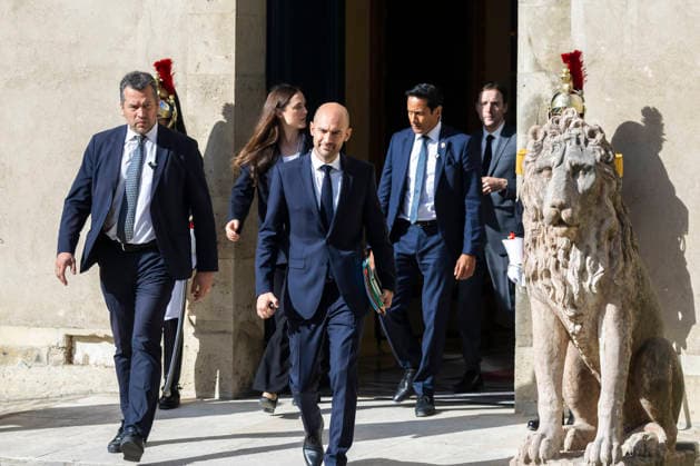 Paris, France September 17, 2026 - Meeting of the Aqaba process in support of the Lebanese armed forces at the Hotel des Invalides - Jean Noel Barrot POLITIQUE, ELYSEE, DIPLOMACIE, PAIX, LIBAN, PROCHE ORIENT, GEOPOLITIQUE  Copyright: xVincentxIsorex
