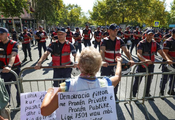Protest in front of the Albanian Parliament in Tirana, Albania Protesters face police officers during a demonstration near the Albanian Parliament in Tirana, Albania, against the government following months of protests against a planned luxury tourism complex project in the protected area of Narta Lagoon in the city of Vlore, backed by a company linked to US President Donald Trump son-in-law, Jared Kushner, and his wife, Ivanka Trump here In Tirana, Albania, on September 17, 2026. Tirana Albania  Copyright: xMatrixxImages ArmandoxBabanix